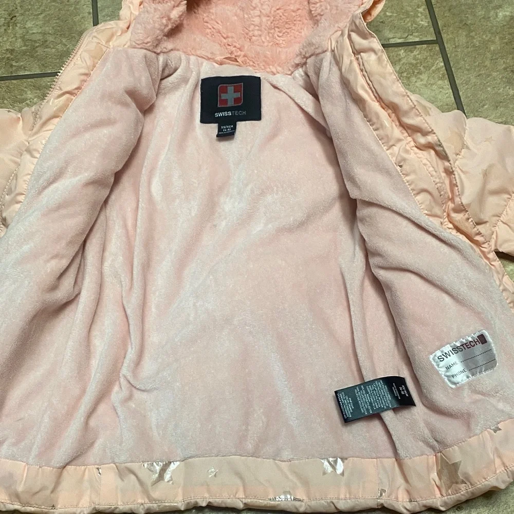 Swiss Tech Light Pink Kids XS Lined Puffer Jacket with Stars